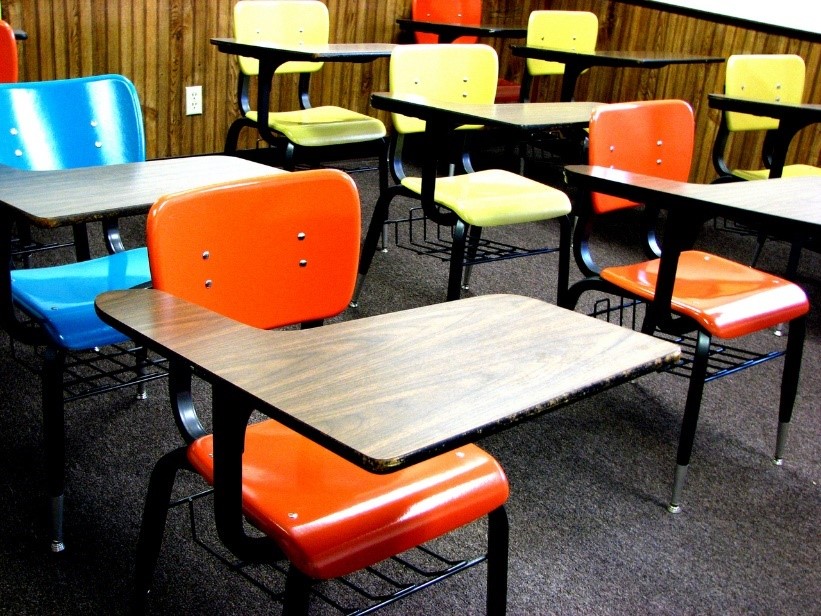 Classroom desk